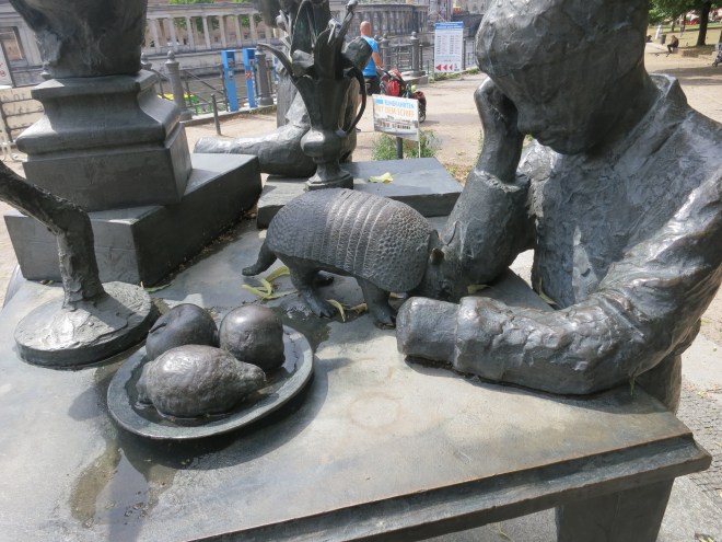 Armadillo Sculpture 7-13-2016 8-07-37 AM 4000x3000.JPG